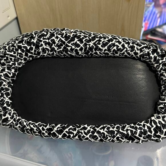 Sondra Roberts Squared Woven Black and White Purse - Picture 8 of 8